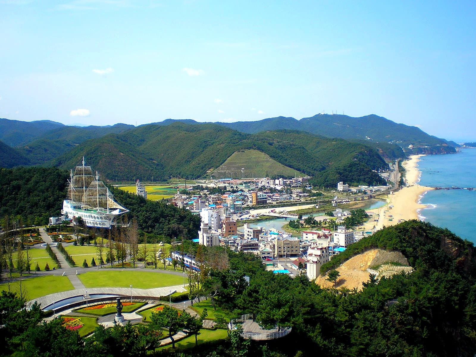 Jeongdongjin Beach, Gangneung, Gangwon